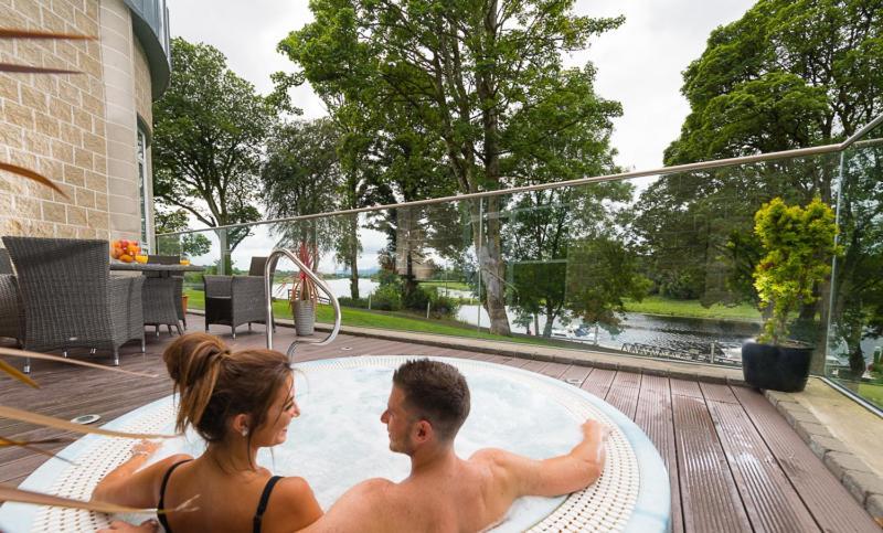 Killyhevlin Lakeside Hotel & Lodges Эннискиллен Экстерьер фото